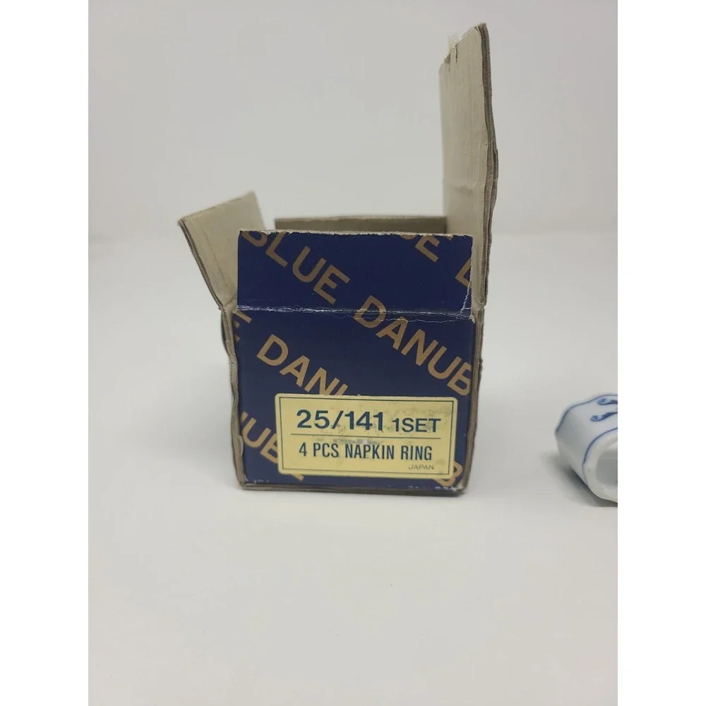 Vintage Blue Danube Onion Pattern Porcelain Napkin Rings Set of 4 Japan w/Box